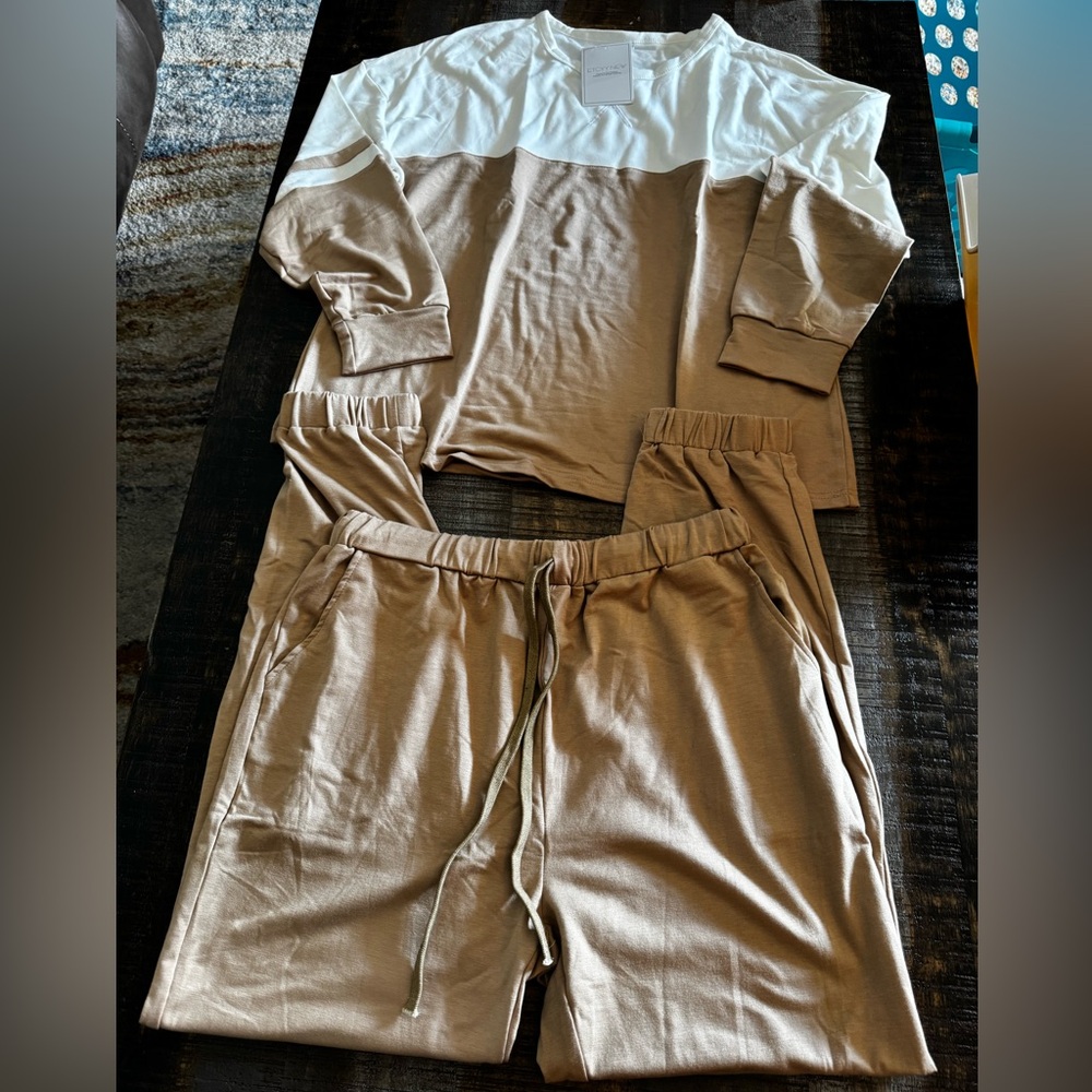 NWT Lounge Set Two Piece Outfit Long Pant Loungewear Workout Athletic Tracksuits